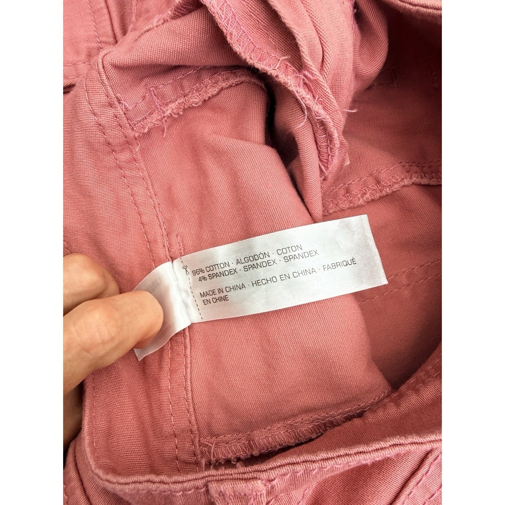 Union Bay Woman's Cargo Shorts Size 11 Rose Colored Cotton Button Pockets - Picture 9 of 10